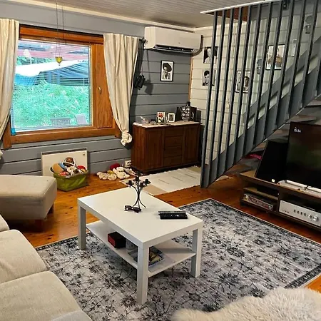 Сasa de vacaciones Moekkituulos, Beds For 4 One Big Bedroom, Two Beds Separated With A Big Wardrobe