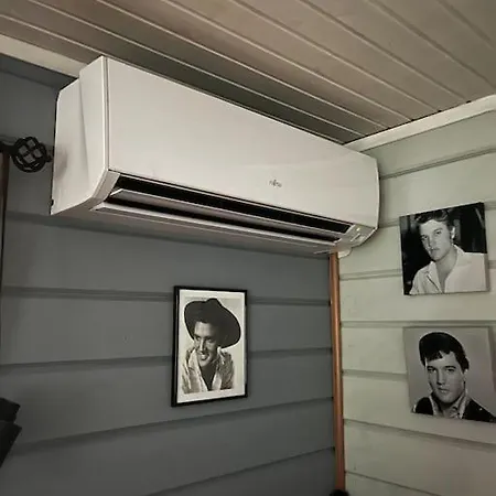 Moekkituulos, Beds For 4 One Big Bedroom, Two Beds Separated With A Big Wardrobe Kirri