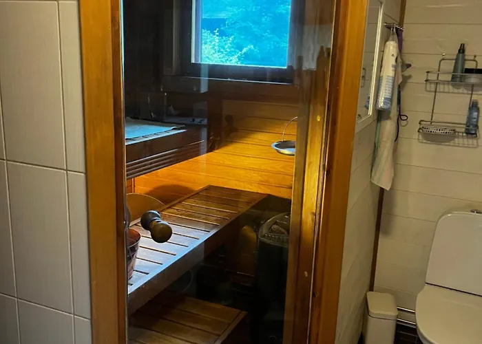 Дом отдыха Moekkituulos, Beds For 4 One Big Bedroom, Two Beds Separated With A Big Wardrobe Kirri