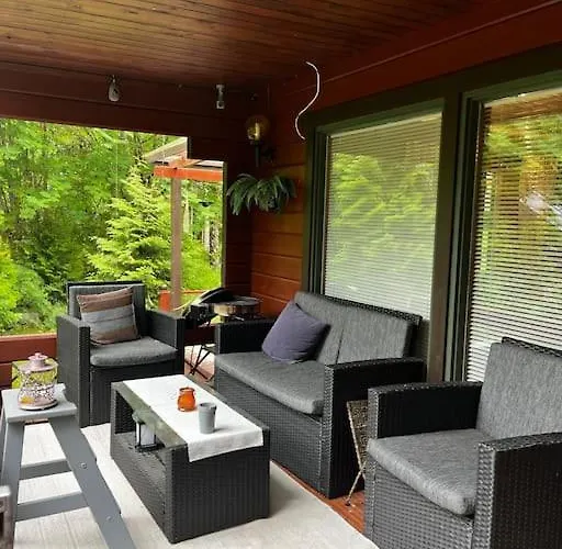 Moekkituulos, Beds For 4 One Big Bedroom, Two Beds Separated With A Big Wardrobe * Kirri