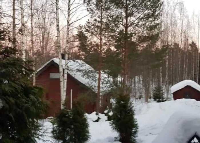 Moekkituulos, Beds For 4 One Big Bedroom, Two Beds Separated With A Big Wardrobe 펜션