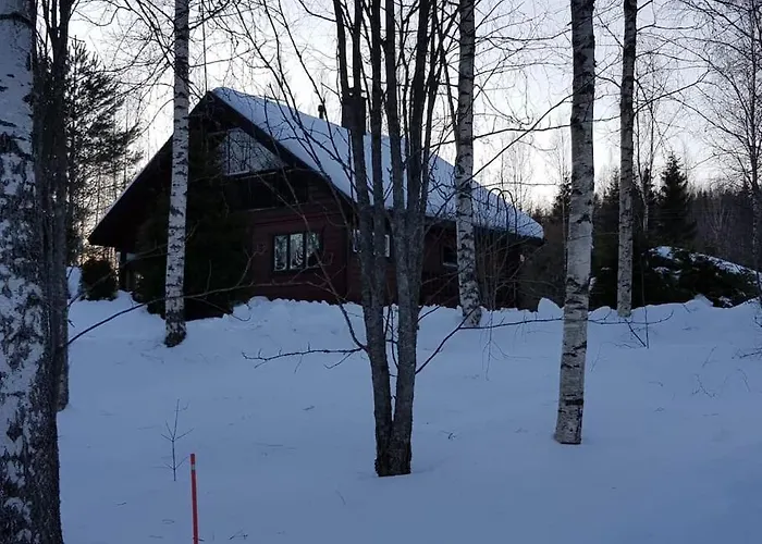 Moekkituulos, Beds For 4 One Big Bedroom, Two Beds Separated With A Big Wardrobe Дом отдыха Kirri